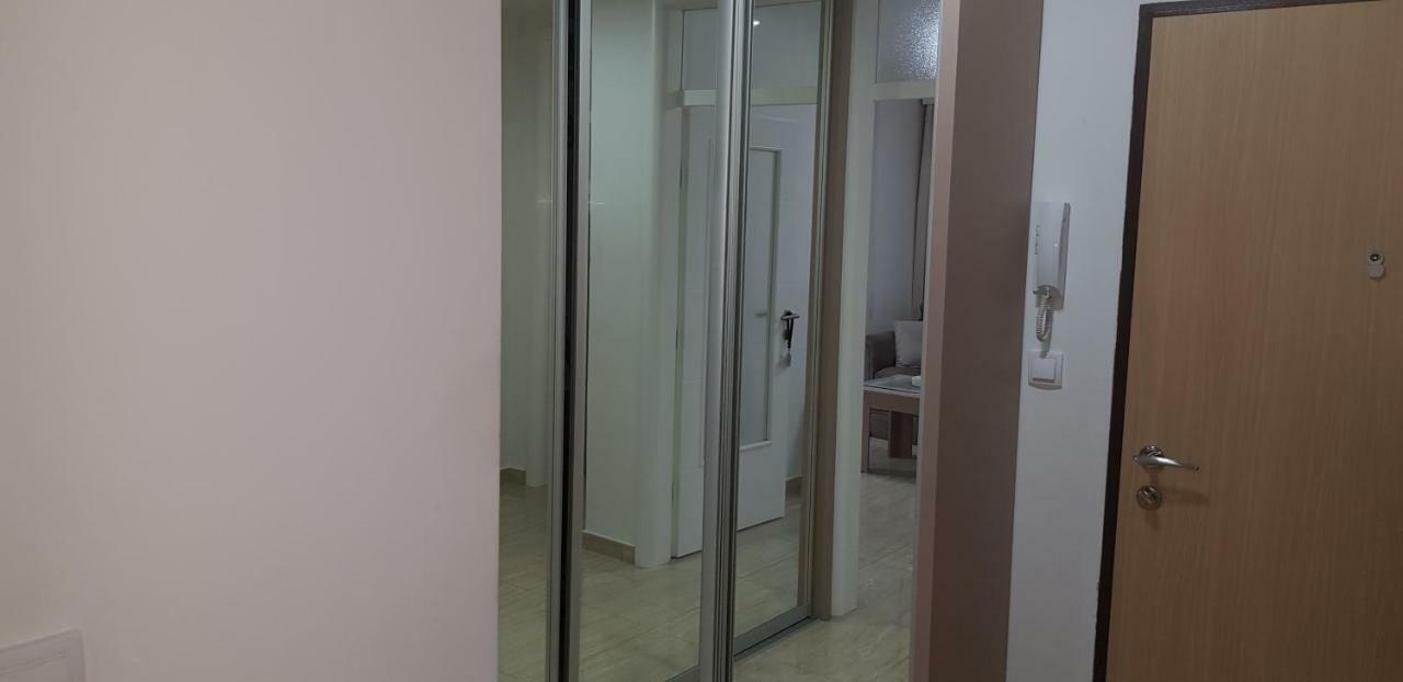 Kristina,istocno Sarajevo,vojvode Radomira Putnika 49d * Sarajevo